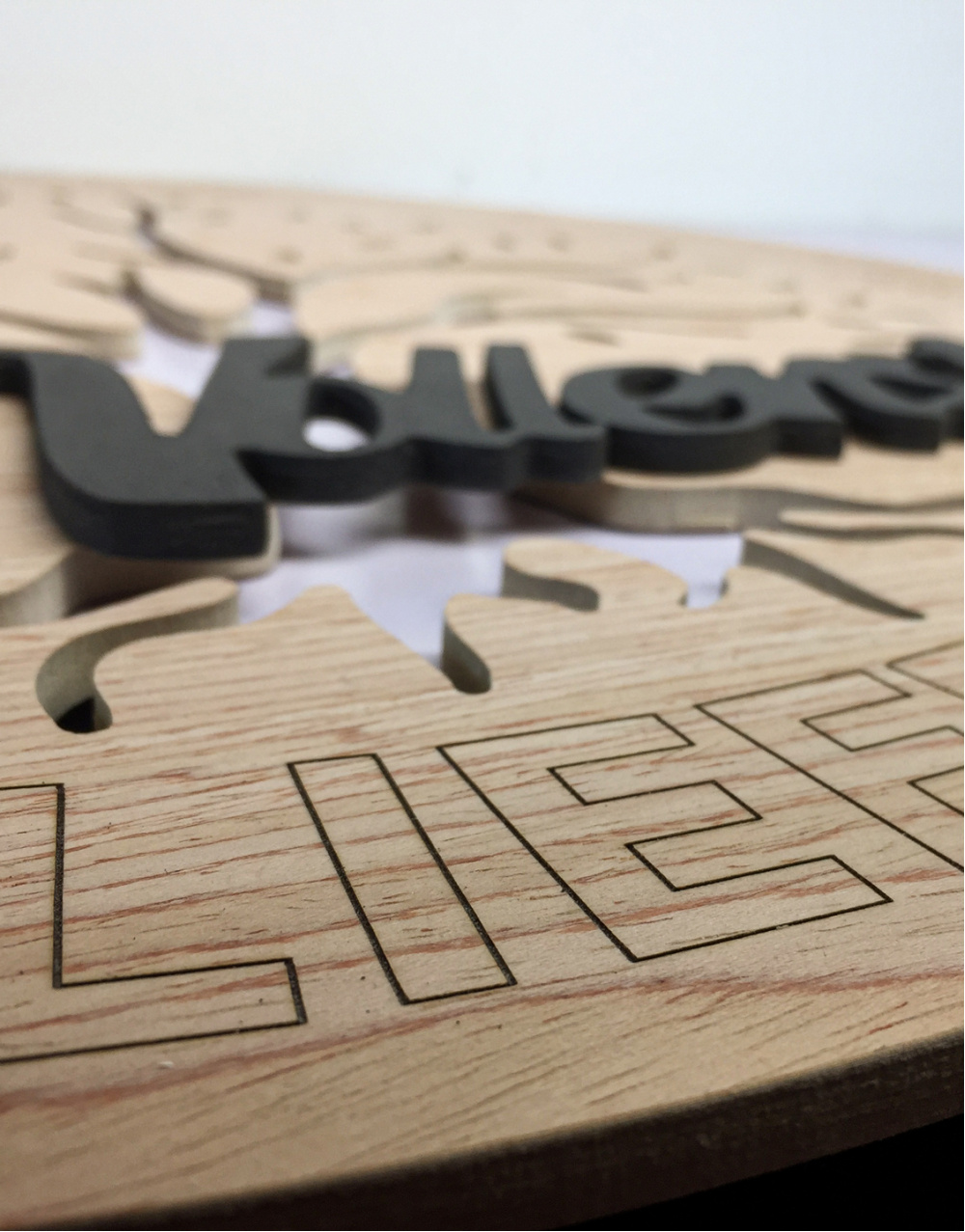 wood_plaque_van_vollenstee1